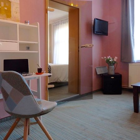 Strandhotel Villa Louisa & Appartementhaeuser Villa Josephine Und Villa Christine Juliusruh Δωμάτιο φωτογραφία