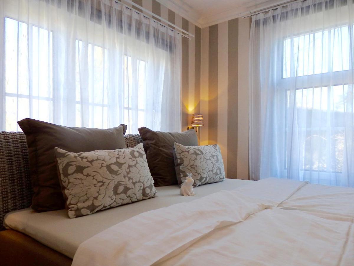 Strandhotel Villa Louisa & Appartementhaeuser Villa Josephine Und Villa Christine Juliusruh Εξωτερικό φωτογραφία