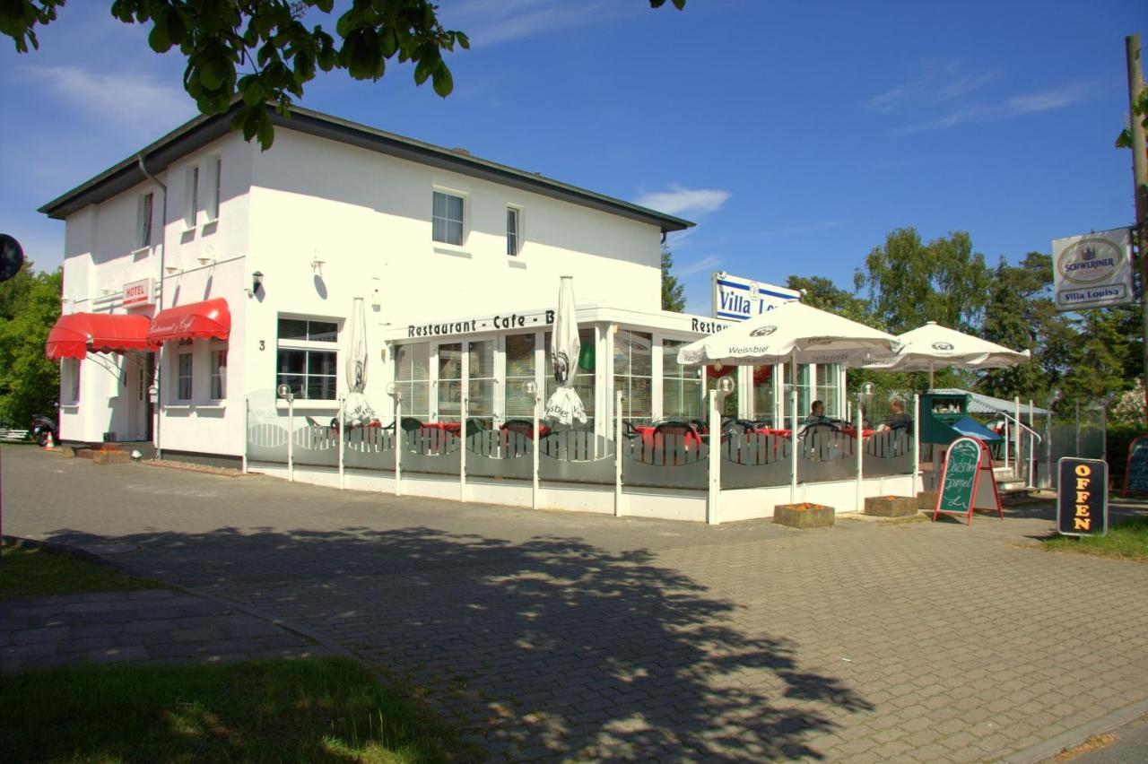 Strandhotel Villa Louisa & Appartementhaeuser Villa Josephine Und Villa Christine Juliusruh Εξωτερικό φωτογραφία