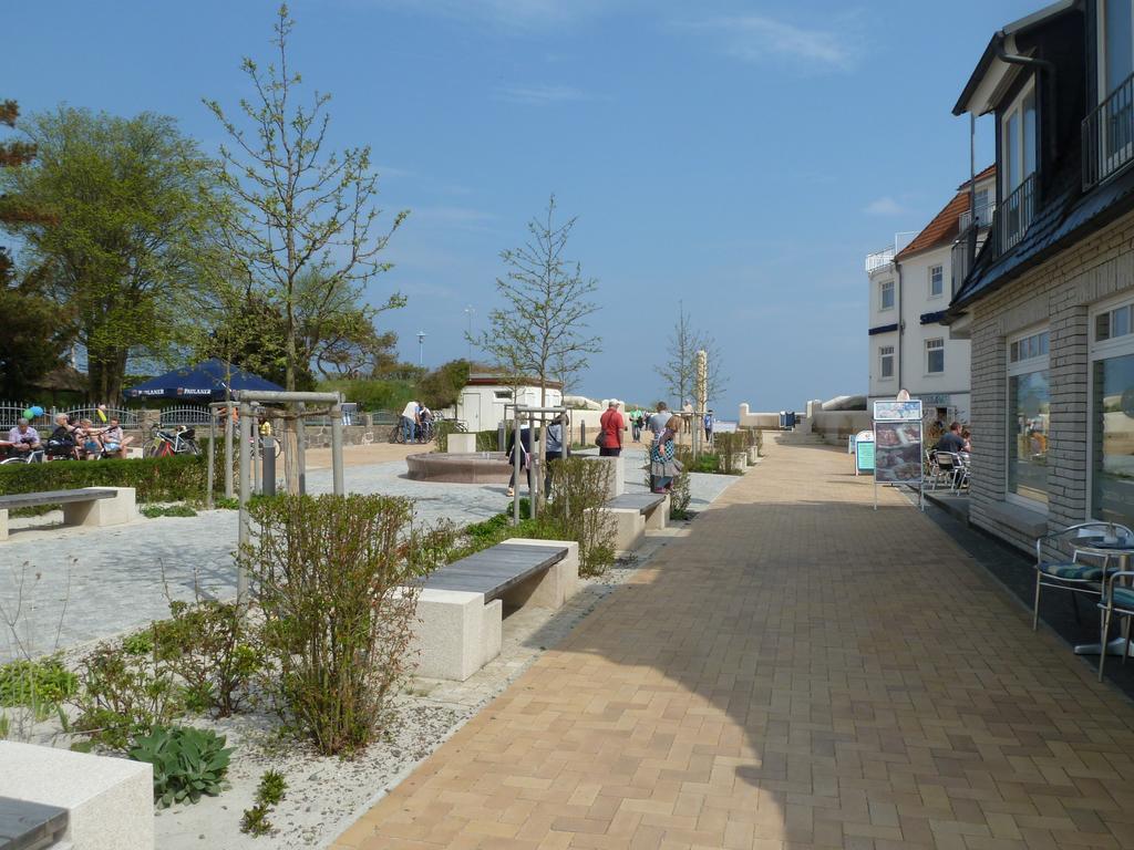 Strandhotel Villa Louisa & Appartementhaeuser Villa Josephine Und Villa Christine Juliusruh Δωμάτιο φωτογραφία