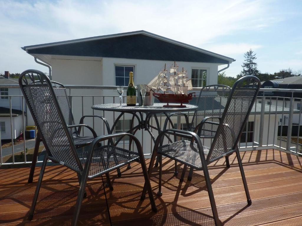 Strandhotel Villa Louisa & Appartementhaeuser Villa Josephine Und Villa Christine Juliusruh Δωμάτιο φωτογραφία